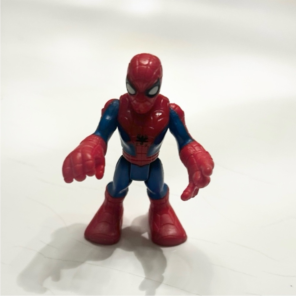 Playskool Heroes Marvel Super Hero Adventures Spider-Man action figure Kid Toy